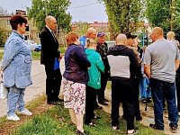 Обсуждение с жителями ремонта дворов многоквартирных домов в р.п. Татищево