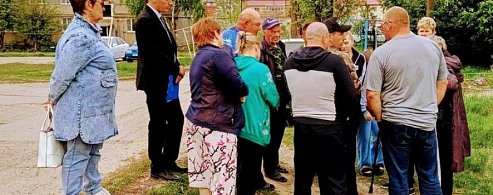 Обсуждение с жителями ремонта дворов многоквартирных домов в р.п. Татищево