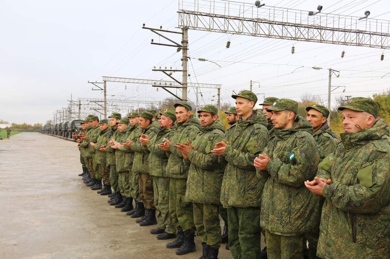 солдаты в армии. в ряды вооруженных. армия россии. солдаты россии на украине. в ряды вооруженных.