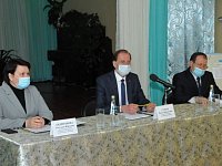 Глава Татищевского района П.В.Сурков провел встречу с жителями села Сокур