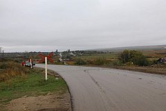 Глава региона ознакомился с ходом работ по строительству автомобильной дороги от с.Сторожевка до д.Зеленкино в Татищевском районе