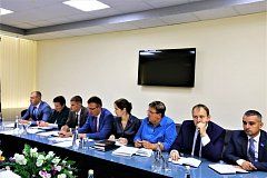 Глава Татищевского муниципального района П.В.Сурков провел рабочее совещание с участием глав муниципальных образований