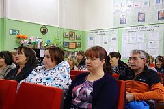 Глава Татищевского муниципального района П.В.Сурков провел  встречу с жителями с.Карамышка