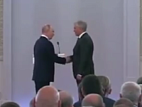 Президент России Владимир Путин наградил Вячеслава Володина орденом «За доблестный труд»