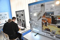 Валерий Радаев осмотрел новые мастерские Worldskills в Саратовском политехническом колледже