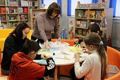 Глава района П.В. Сурков посетил детскую модельную библиотеку в р.п.Татищево