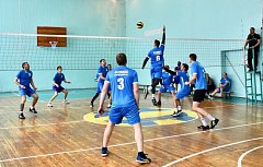 Второй игровой день Соревнований на Кубок главы Татищевского муниципального района по волейболу среди мужских и женских команд сезона 2022 года