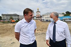 Глава региона раскритиковал ход благоустройства ряда общественных территорий Саратова