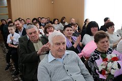 В р.п. Татищево состоялось  торжественное мероприятие "Одно целое", посвященное открытию Года семьи в России