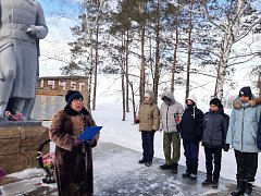 Торжественный митинг ко Дню защитника Отечества в школе д. Македоновка