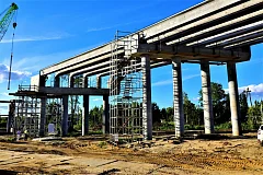 Строительство  путепровода в Татищевском районе идет круглосуточно