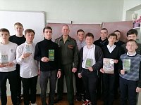 Встреча с офицером-артиллеристом в школе села Большая Ивановка 