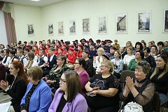 Презентация поэтического сборника авторов Татищевского района "Горжусь твоим величием, Россия"