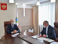 Губернатор Валерий Радаев провёл встречи с главами Красноармейского и Новоузенского районов
