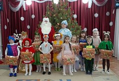 Новогодние праздники в детских садах и школах: радость, веселье и ожидание чудес