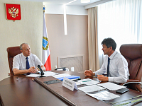 Губернатор провел встречи с главами Александро-Гайского и Федоровского районов