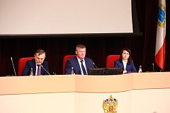 Глава Татищевского района принял участие в депутатских слушаниях