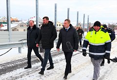  Губернатор Р.В.Бусаргин посетил Татищевский район  для ознакомления с ходом работ  по строительству путепровода  в р.п. Татищево