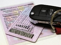 В регионе автоматически продлят водительские удостоверения на 3 года