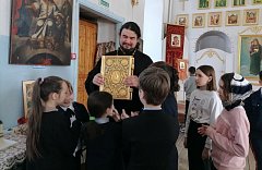 Экскурсия в храм Рождества Христова