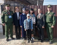 Торжественное мероприятие «Звезда на дом участника СВО» в Татищевском районе